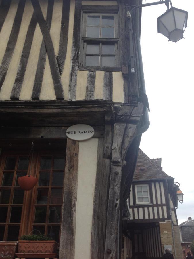 Honfleur A Deux Bed & Breakfast Exterior photo